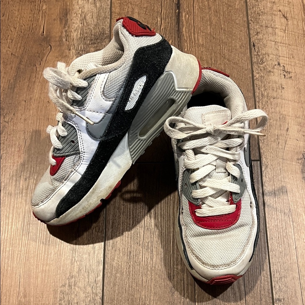 Nike Little Kids Air Max Sneakers, size 2